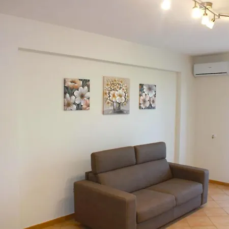 A Due Passi Da Mascali