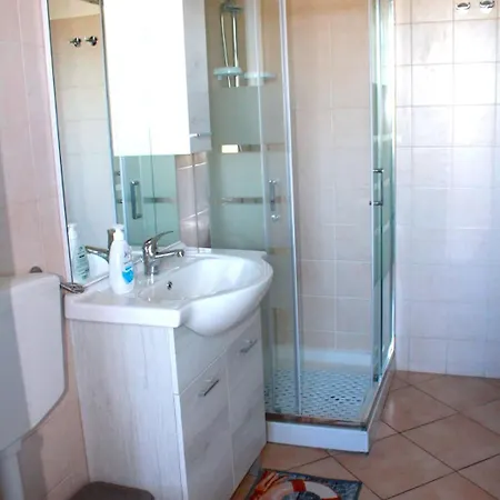 A Due Passi Da Mascali