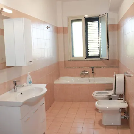 A Due Passi Da * Mascali