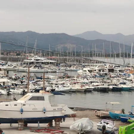 A Due Passi Da Daire Mascali