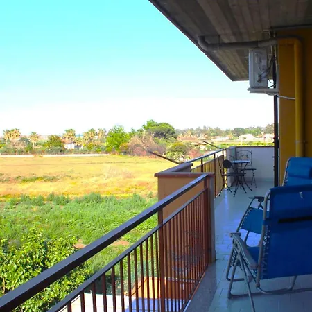 A Due Passi Da Mascali